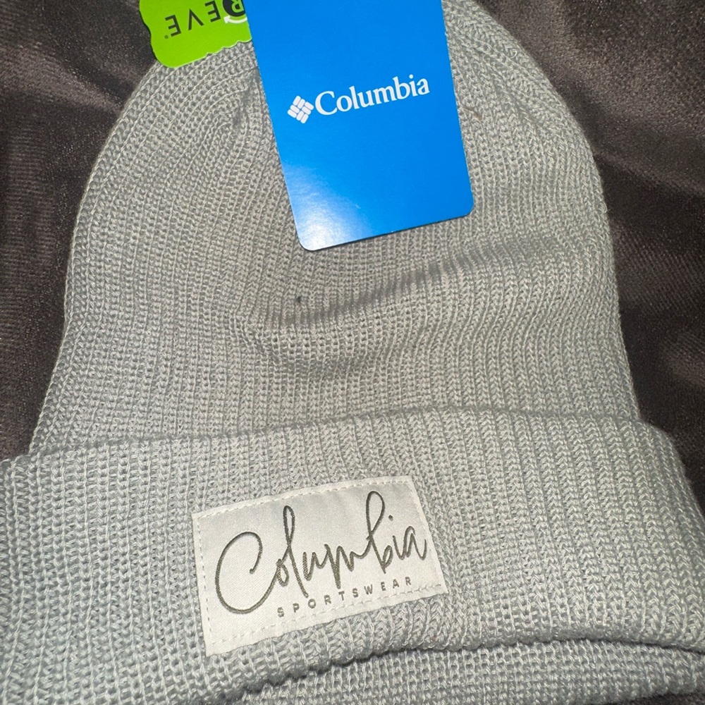 Columbia Light Gray Knit Beanie